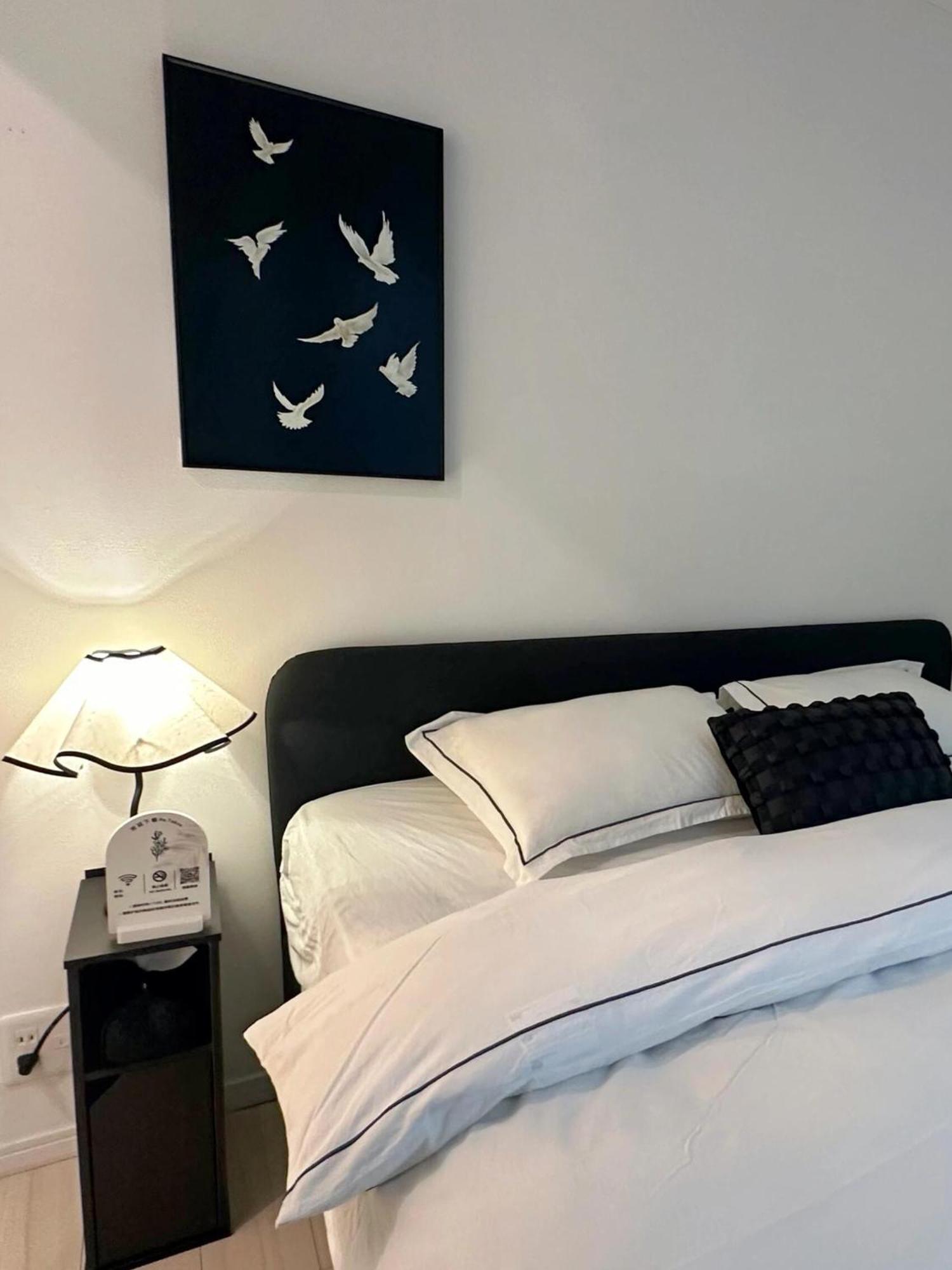 Roppongi 4 Minutes, 4 Person Mansion,dyson Hair Dryer, Pola Toiletries Apartment Tokyo