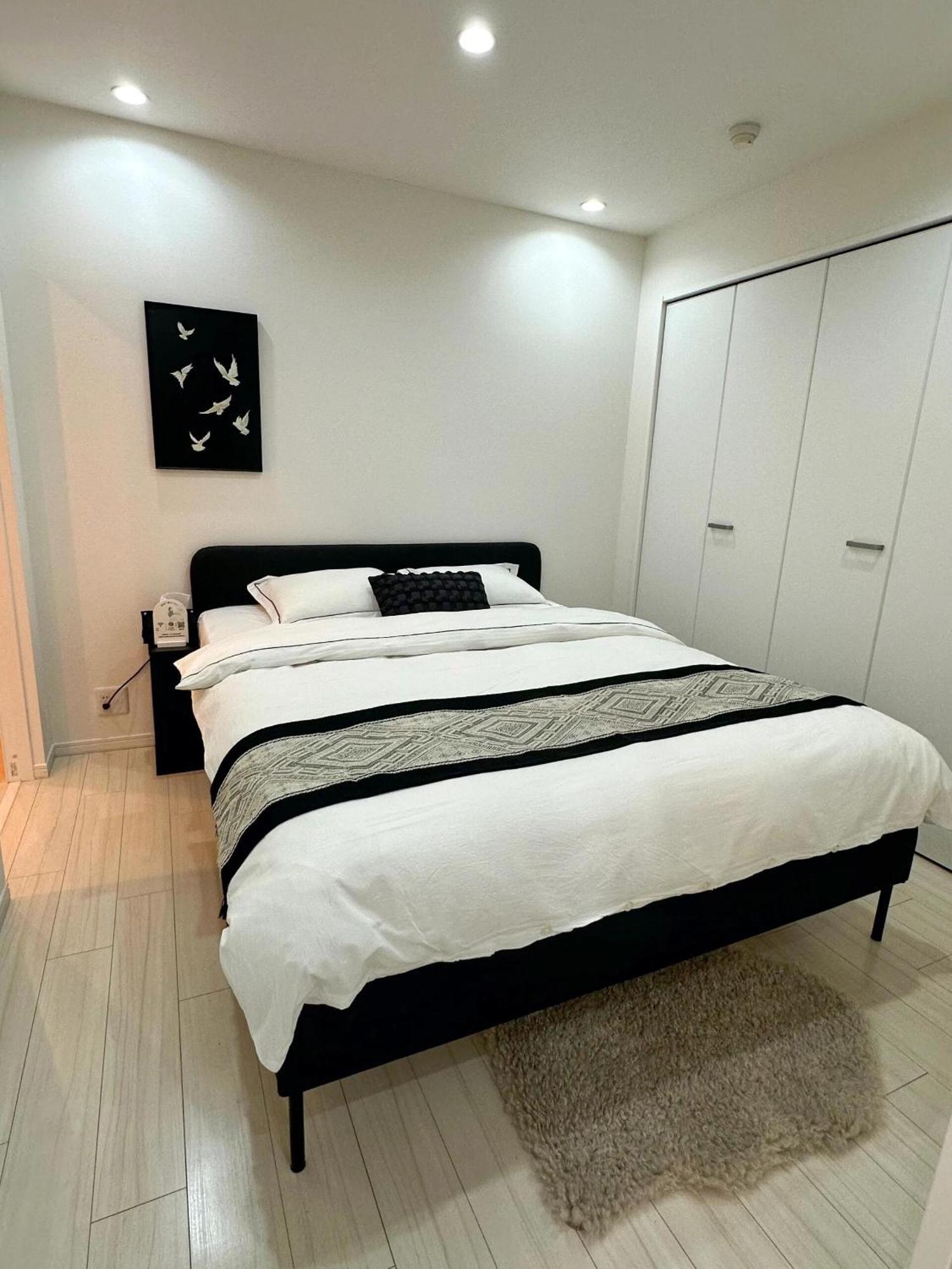 Apartment Roppongi 4 Minutes, 4 Person Mansion,dyson Hair Dryer, Pola Toiletries Tokyo